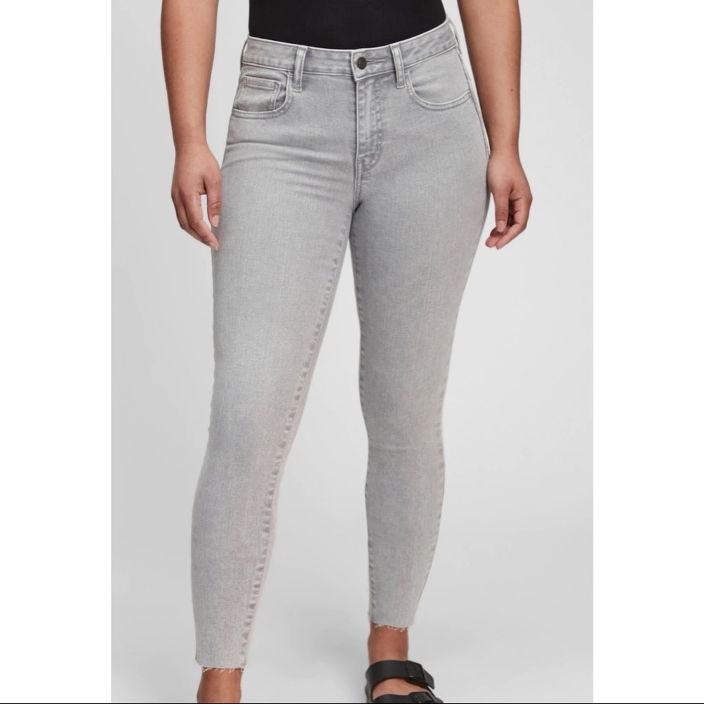 Gap True Skinny Grey Jegging
